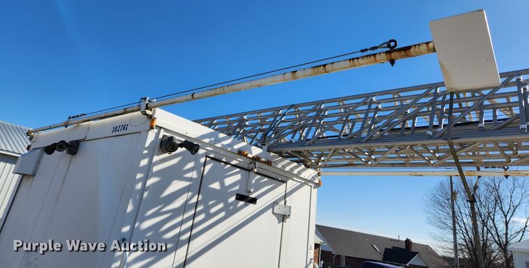 image for item JB9613 1996 Arrow AT835  antenna trailer