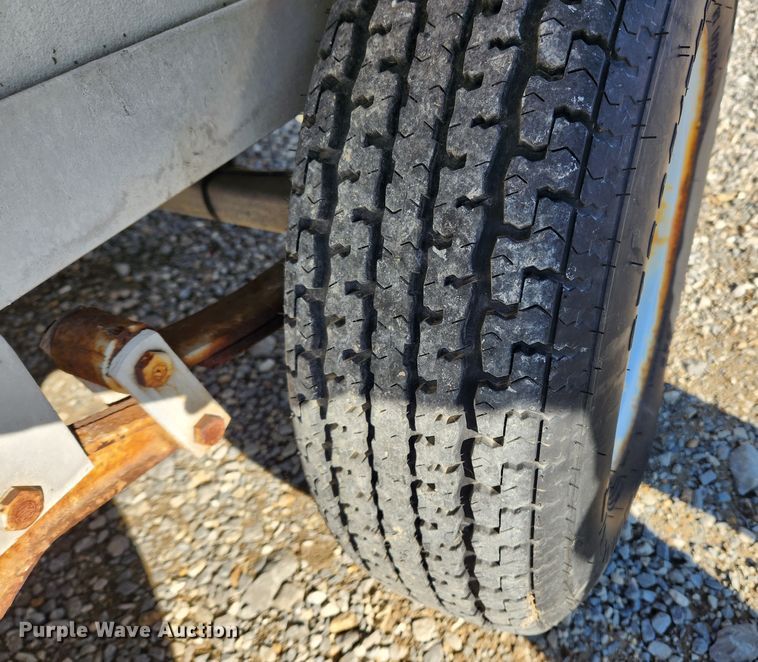 image for item JB9613 1996 Arrow AT835  antenna trailer