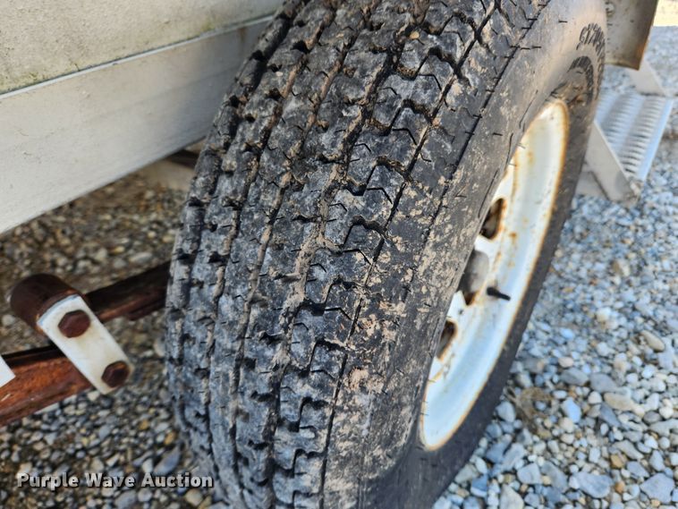 image for item JB9613 1996 Arrow AT835  antenna trailer