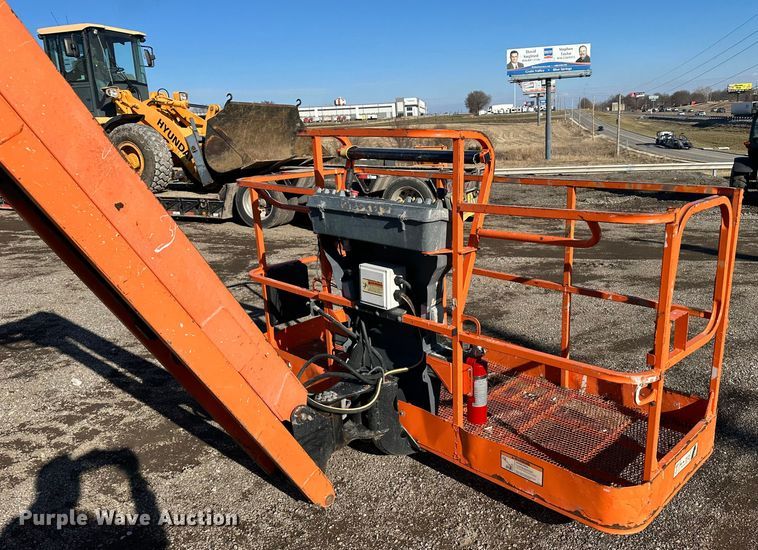 image for item JC9965 2013 JLG 460SJ  boom lift