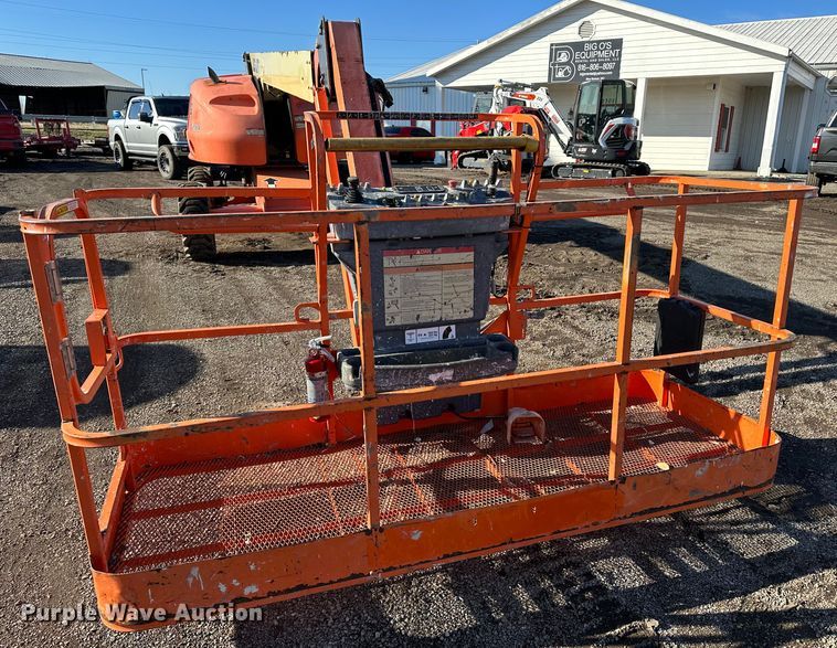 image for item JC9965 2013 JLG 460SJ  boom lift