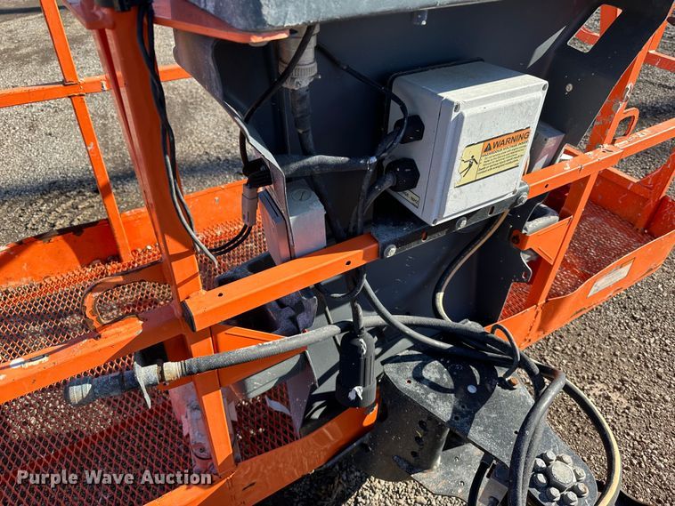 image for item JC9965 2013 JLG 460SJ  boom lift