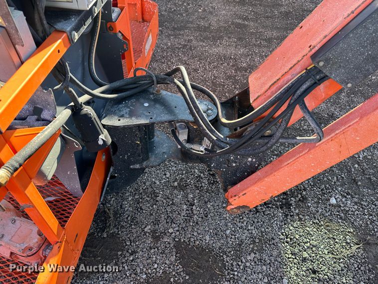 image for item JC9965 2013 JLG 460SJ  boom lift
