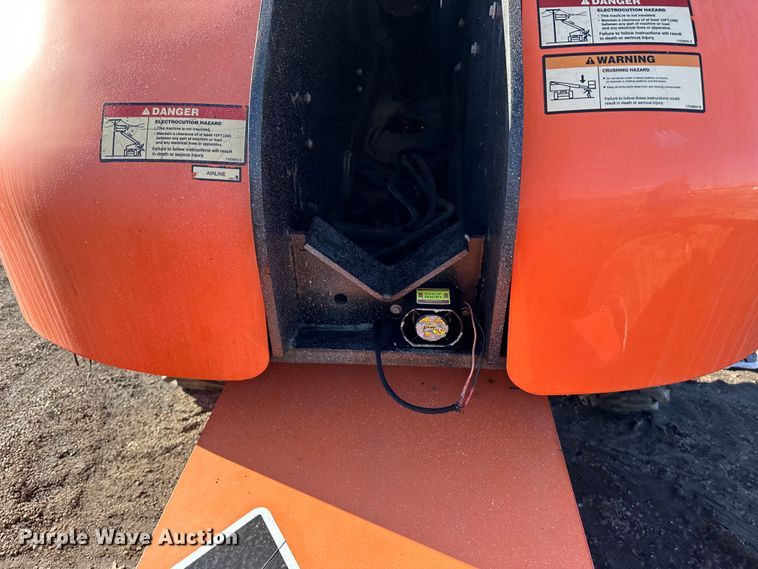 image for item JC9965 2013 JLG 460SJ  boom lift
