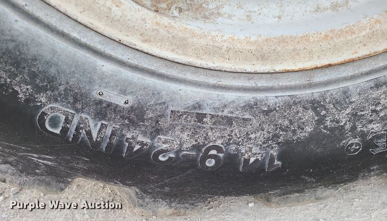 image for item JG9369 2006 John Deere 3420  telehandler