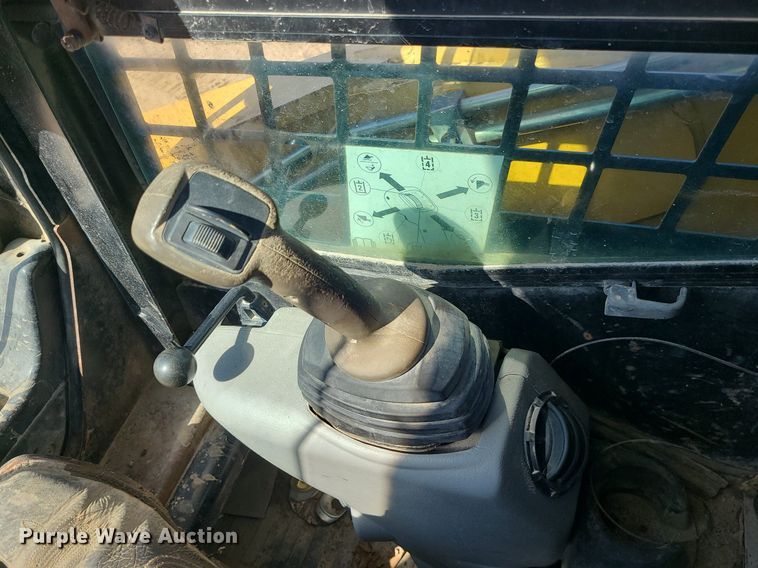 image for item JG9375 2006 Caterpillar 287B  tracked skid steer loader