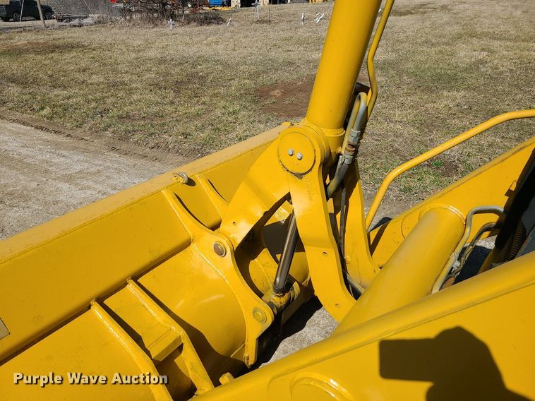 image for item JG9381 2004 Caterpillar 420D  backhoe