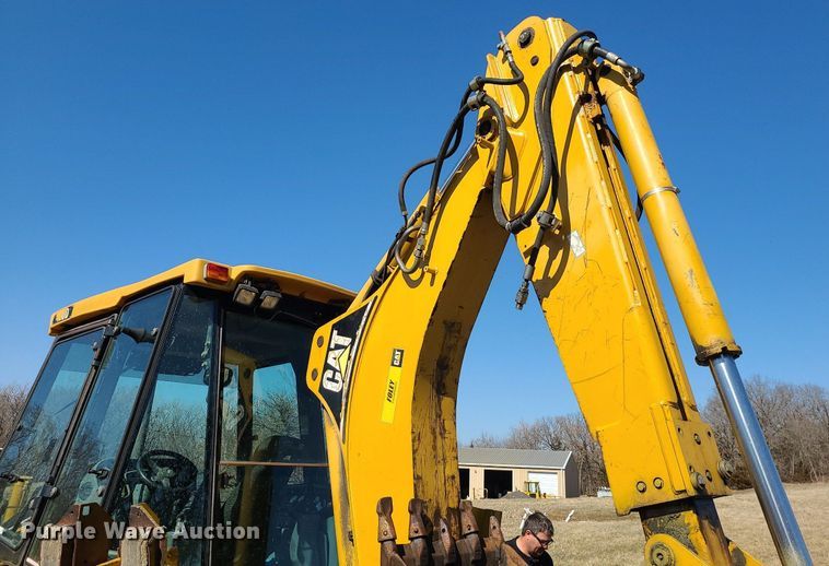 image for item JG9381 2004 Caterpillar 420D  backhoe
