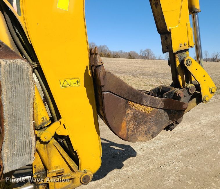 image for item JG9381 2004 Caterpillar 420D  backhoe