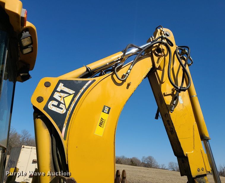 image for item JG9381 2004 Caterpillar 420D  backhoe