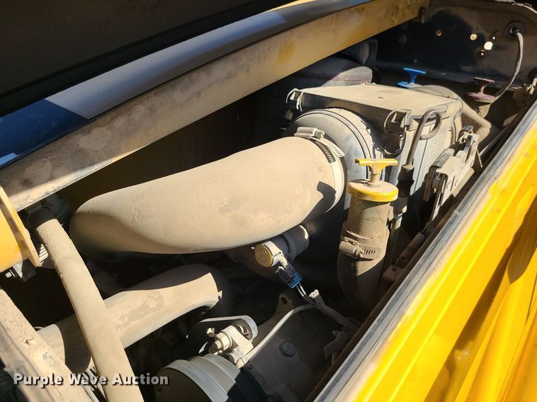 image for item JG9381 2004 Caterpillar 420D  backhoe