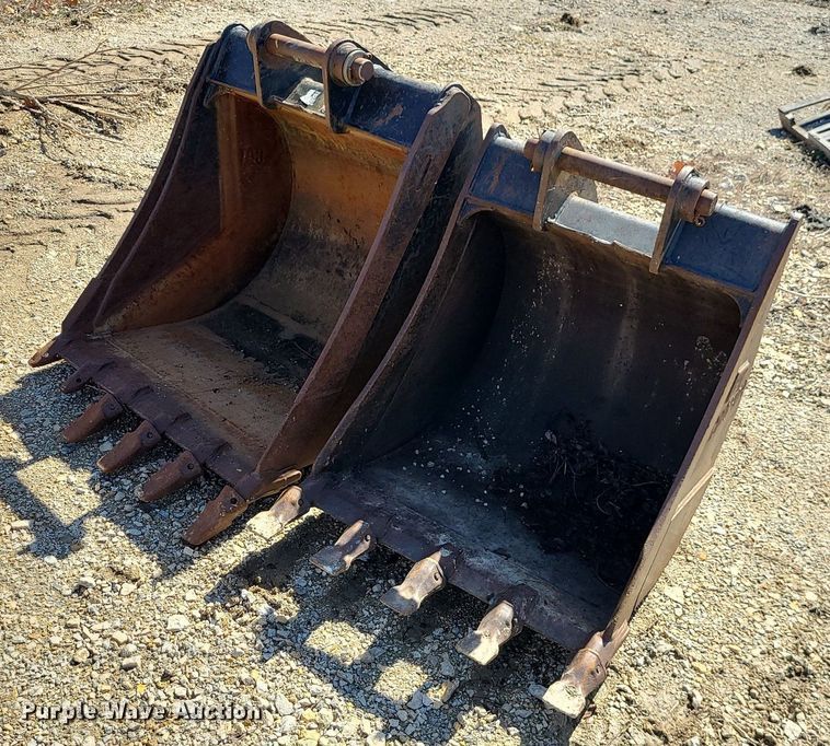 image for item JG9381 2004 Caterpillar 420D  backhoe