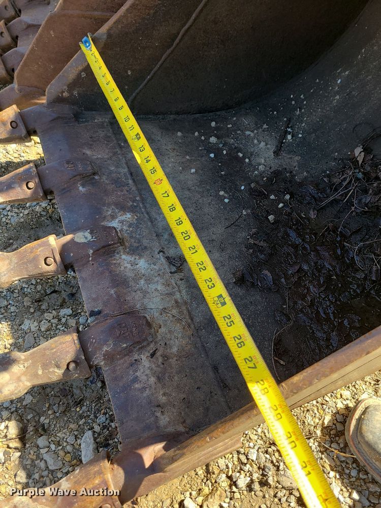 image for item JG9381 2004 Caterpillar 420D  backhoe