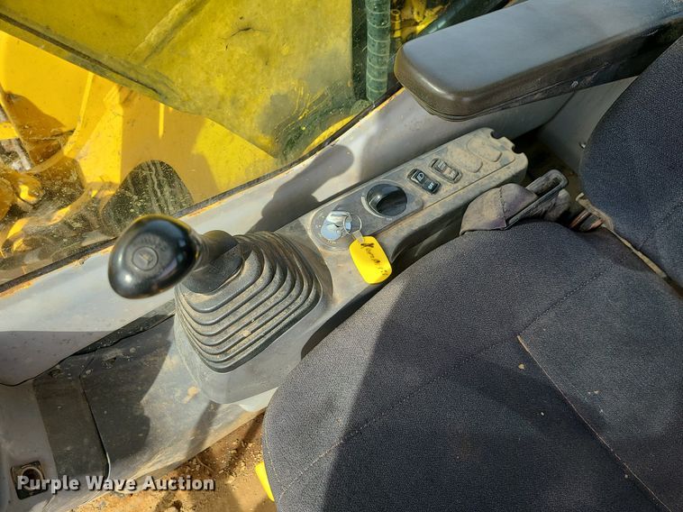 image for item JG9406 2008 Komatsu PC160LC-7  excavator