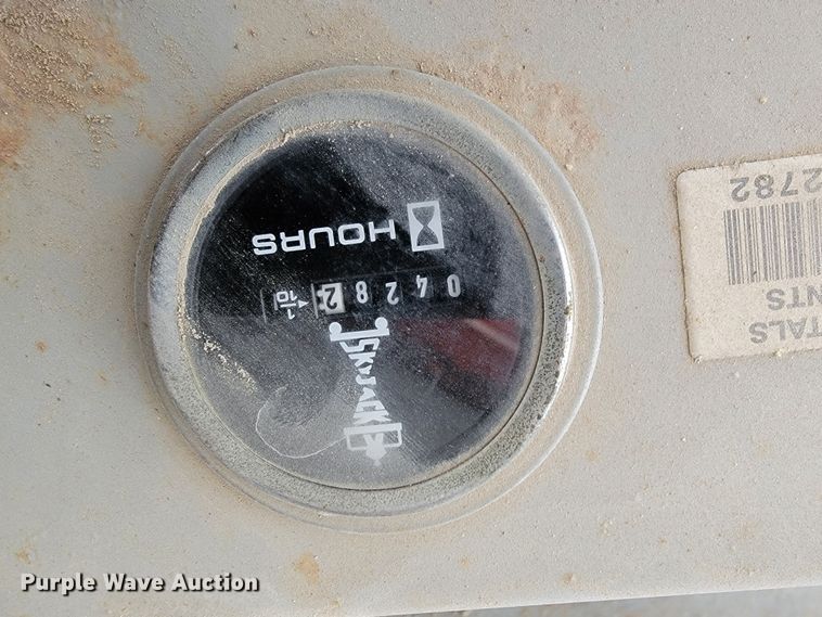 image for item JL9329 2007 Skyjack SJ3226  scissor lift