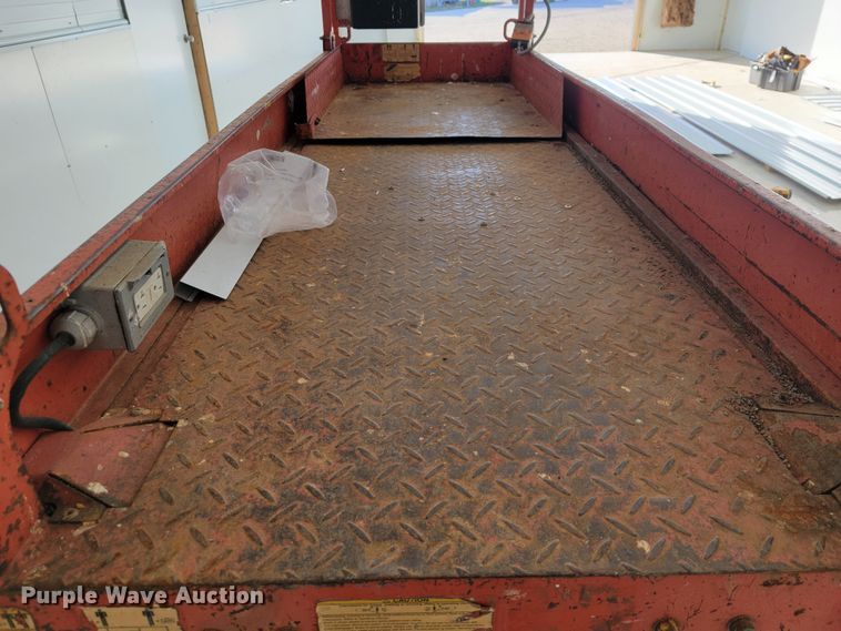 image for item JL9329 2007 Skyjack SJ3226  scissor lift