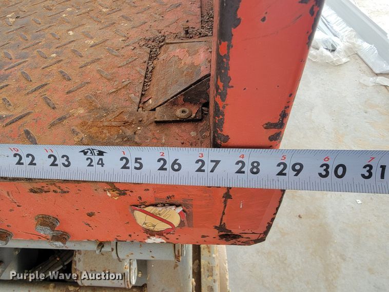 image for item JL9329 2007 Skyjack SJ3226  scissor lift