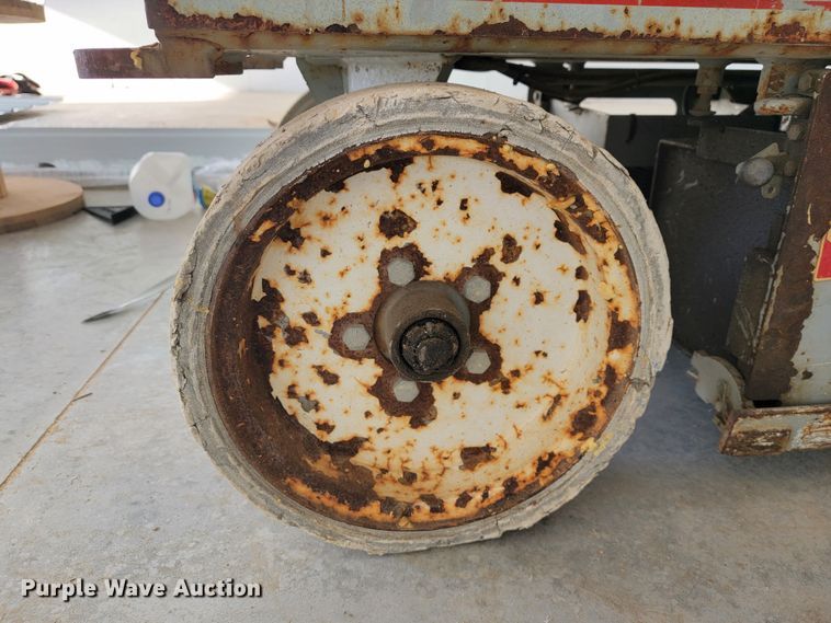 image for item JL9329 2007 Skyjack SJ3226  scissor lift