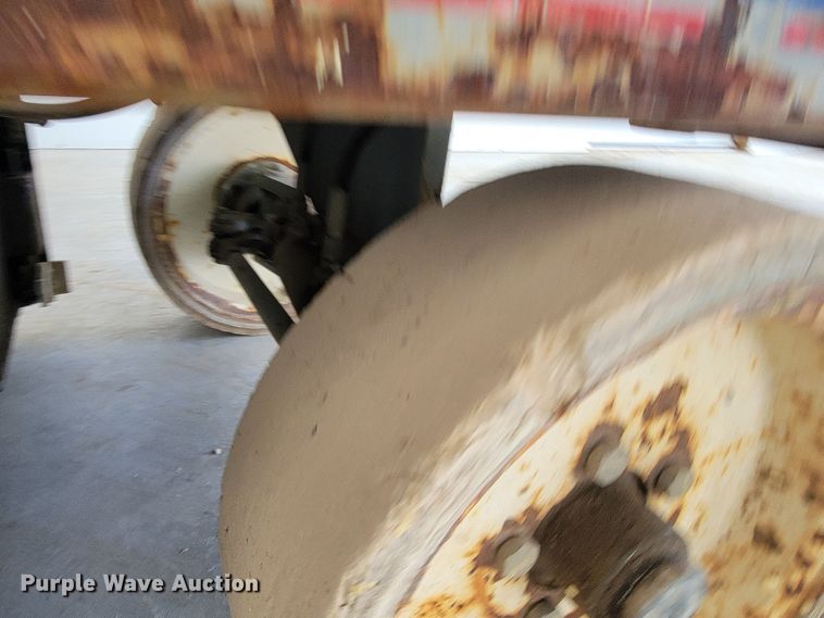 image for item JL9329 2007 Skyjack SJ3226  scissor lift