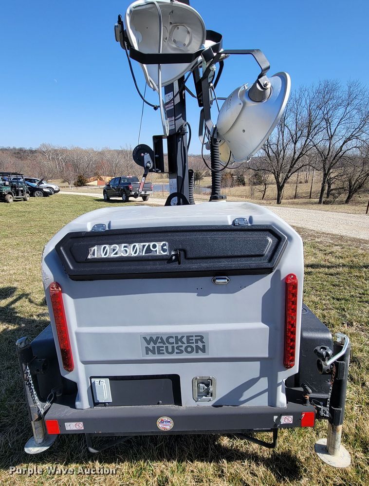 image for item JL9339 2019 Wacker Neuson LTV6L  light plant