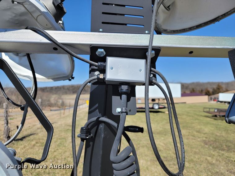 image for item JL9339 2019 Wacker Neuson LTV6L  light plant