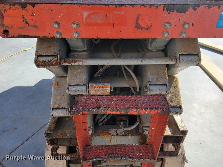 image for item JL9348 2008 Skyjack SJ3226  scissor lift