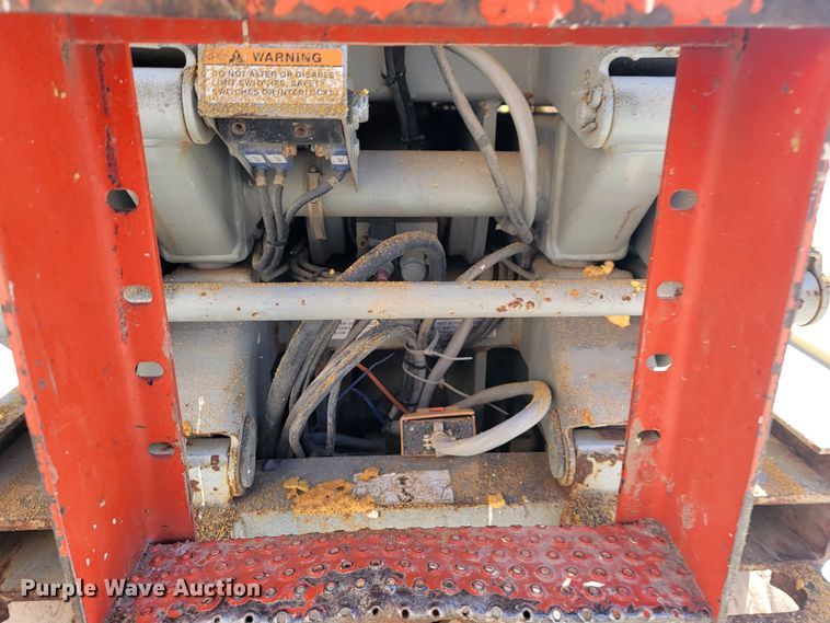 image for item JL9348 2008 Skyjack SJ3226  scissor lift