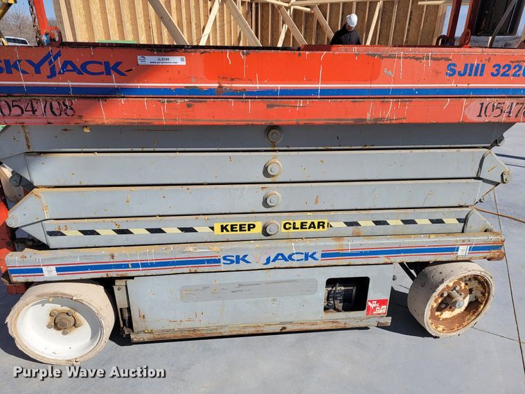 image for item JL9348 2008 Skyjack SJ3226  scissor lift