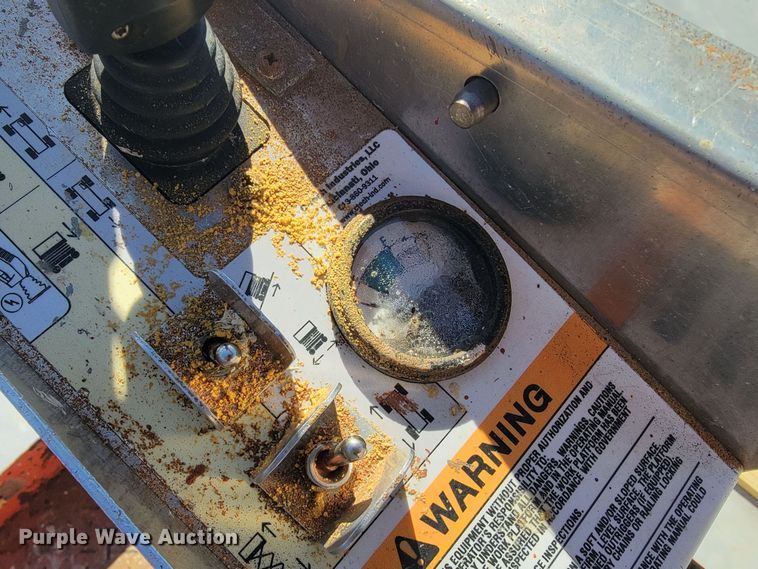 image for item JL9348 2008 Skyjack SJ3226  scissor lift