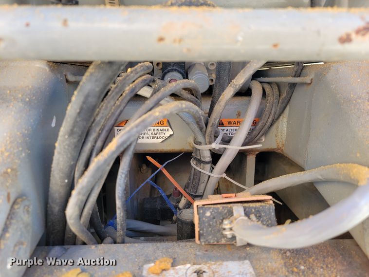 image for item JL9348 2008 Skyjack SJ3226  scissor lift