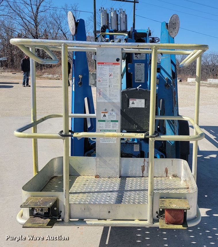 image for item JL9349 2007 Genie TZ-34-20  boom lift