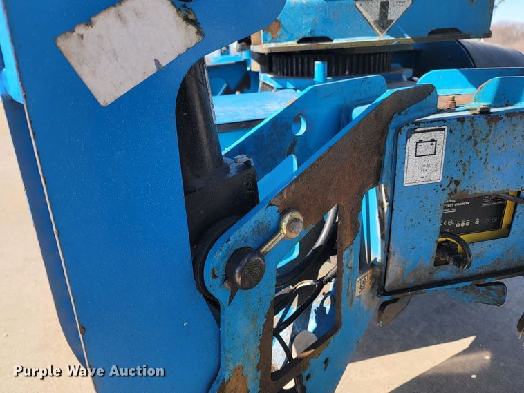 image for item JL9349 2007 Genie TZ-34-20  boom lift