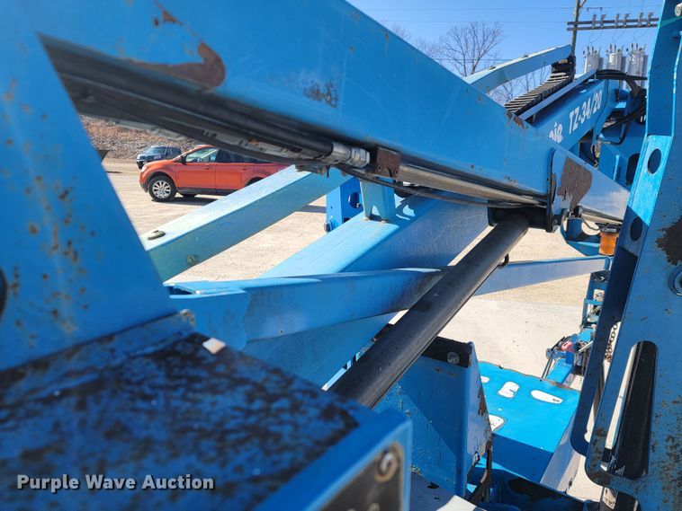 image for item JL9349 2007 Genie TZ-34-20  boom lift
