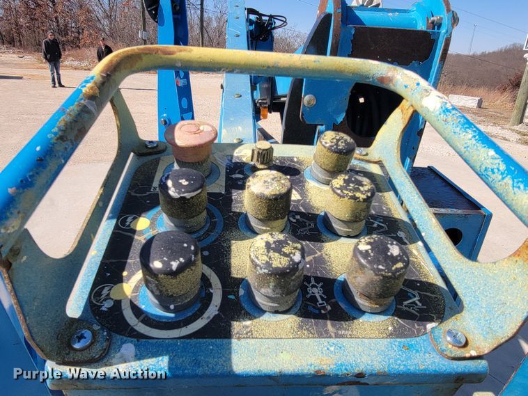 image for item JL9349 2007 Genie TZ-34-20  boom lift