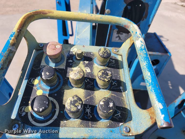 image for item JL9349 2007 Genie TZ-34-20  boom lift