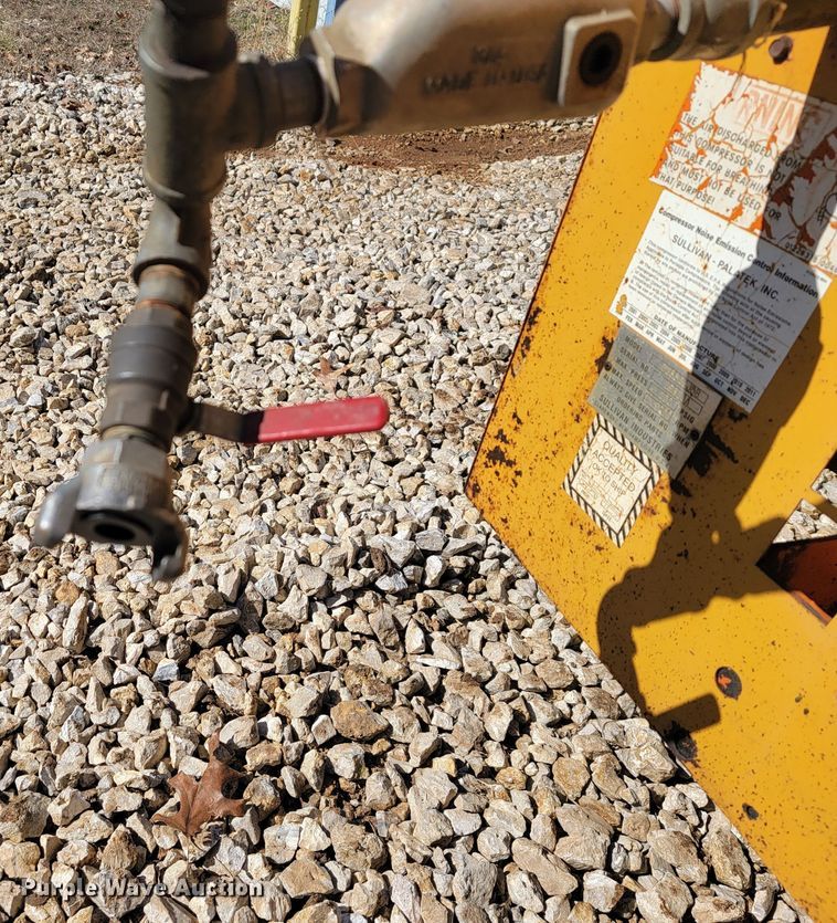 image for item JL9351 Sullivan D18506JDB  air compressor