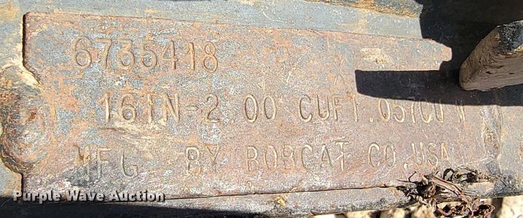 image for item JL9352 2011 Bobcat E32  mini excavator