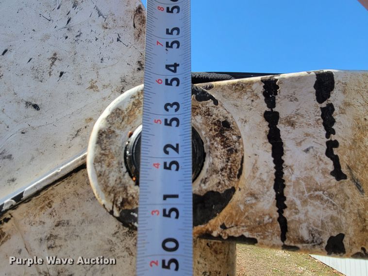 image for item JL9352 2011 Bobcat E32  mini excavator