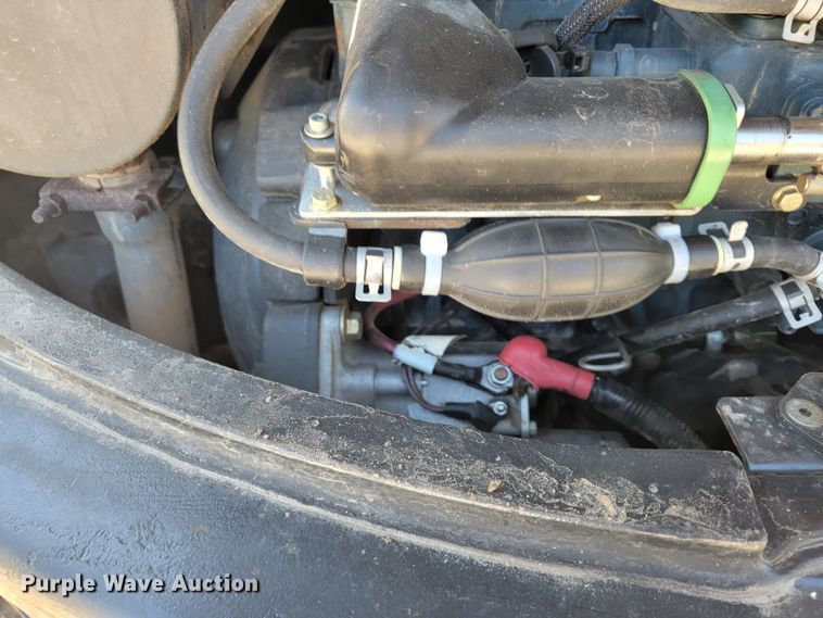 image for item JL9352 2011 Bobcat E32  mini excavator