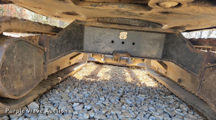 image for item JL9352 2011 Bobcat E32  mini excavator