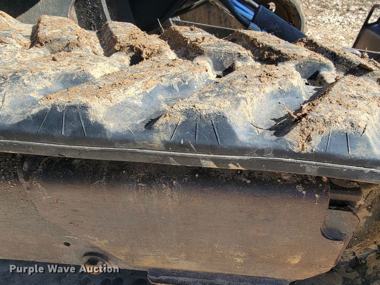 image for item JL9352 2011 Bobcat E32  mini excavator