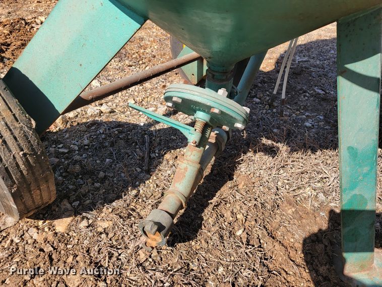 image for item JL9354 Clemco IIndustries 2452  sand blaster