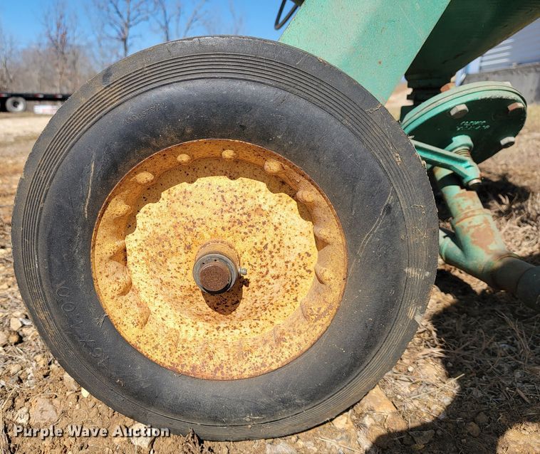 image for item JL9354 Clemco IIndustries 2452  sand blaster