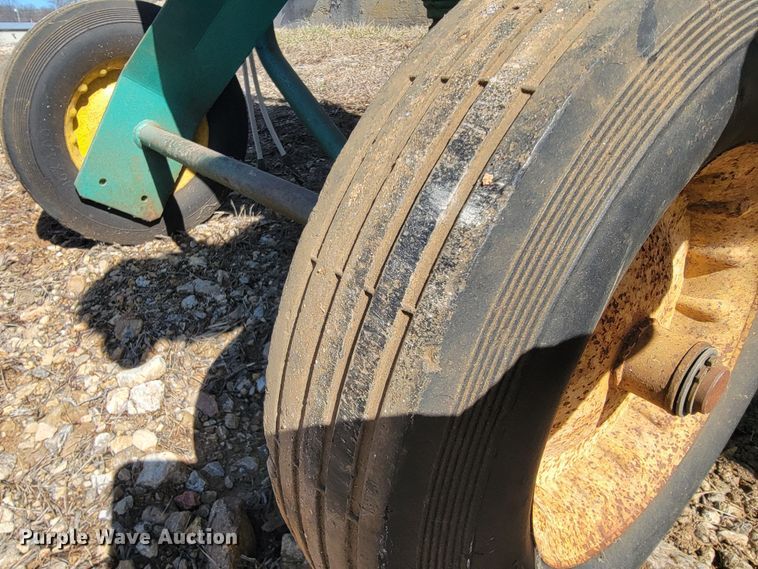 image for item JL9354 Clemco IIndustries 2452  sand blaster