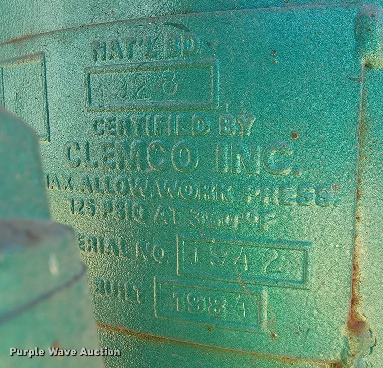 image for item JL9354 Clemco IIndustries 2452  sand blaster