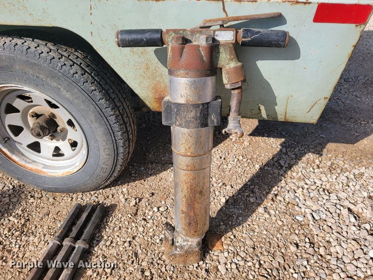 image for item JL9355 Sullair 185DPQ-JDD  air compressor