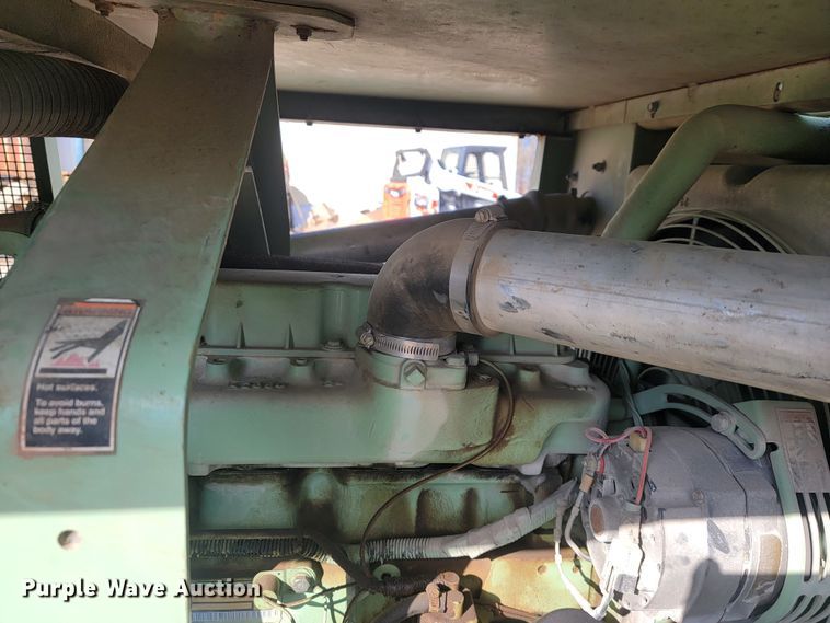 image for item JL9355 Sullair 185DPQ-JDD  air compressor