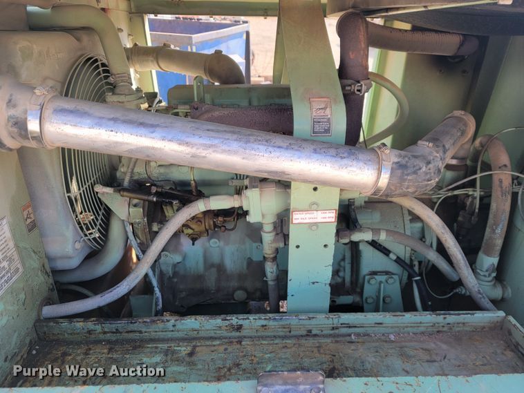 image for item JL9355 Sullair 185DPQ-JDD  air compressor