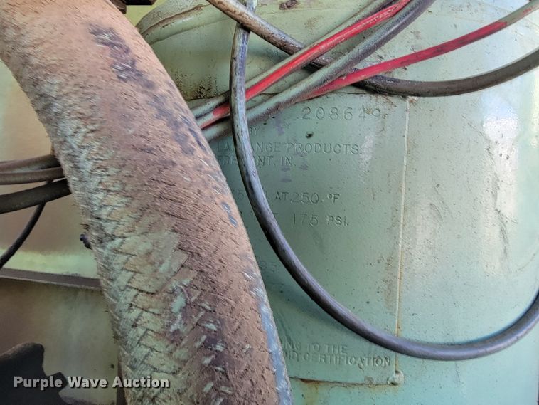 image for item JL9355 Sullair 185DPQ-JDD  air compressor