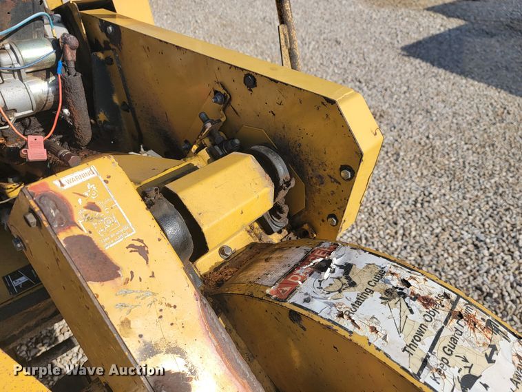 image for item JL9356 2005 Vermeer SC252  stump grinder